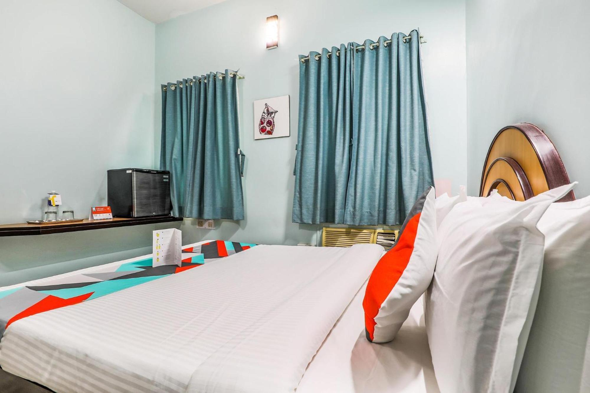 Fabexpress Santhi Inn - 500 Meters From Promenade Beach Pondicherry Exteriör bild